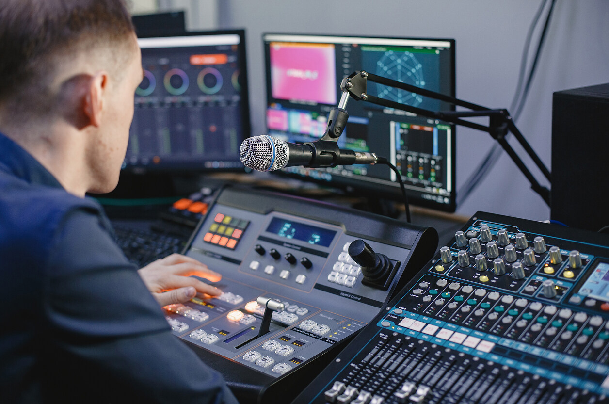 AI in Video Streaming: How Neural Networks Are Transforming ProAV and Broadcast