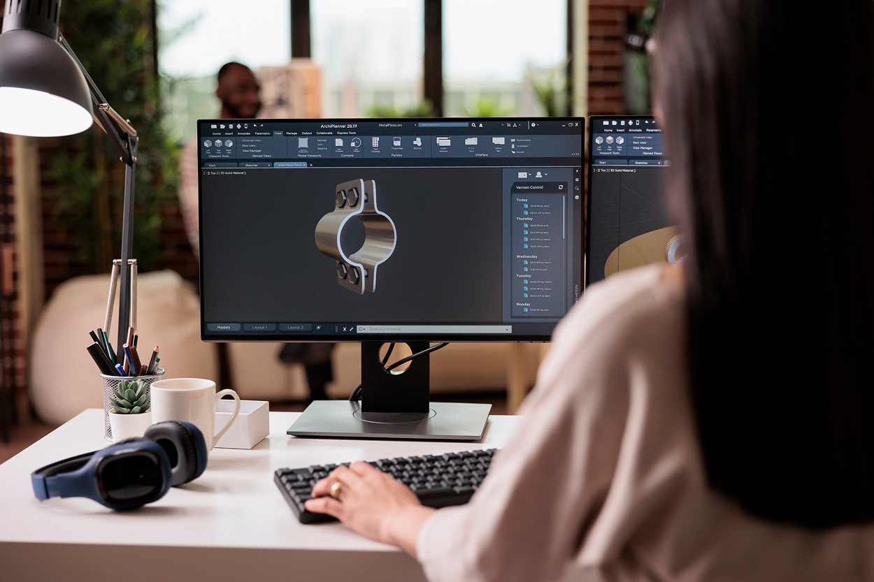 How Industrial Designers and Mechanical Engineers Collaborate in Hardware Projects
