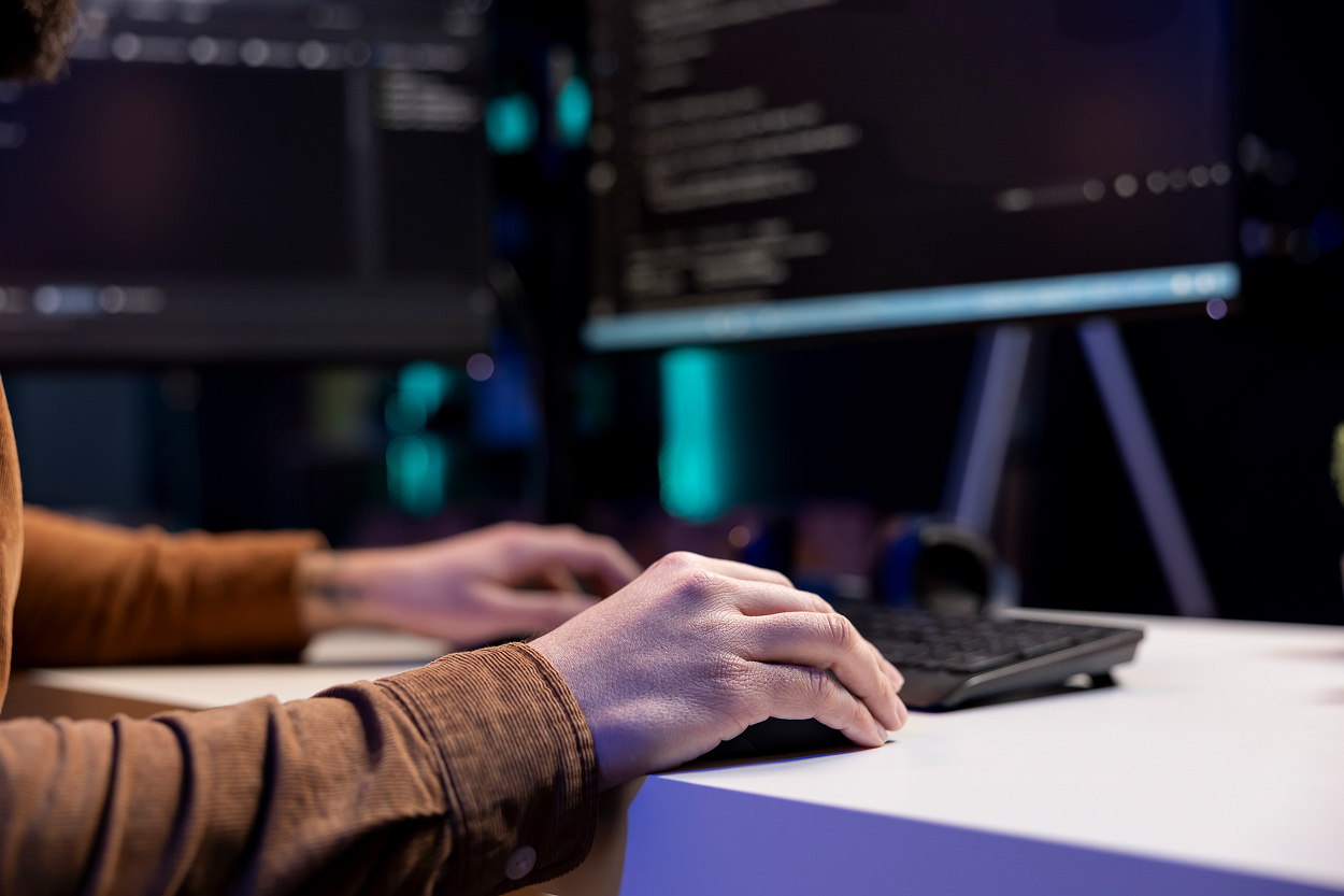 Reducing Cold Boot Times in Embedded Linux: Init Systems, Device Tree Optimization, and U-Boot Tuning