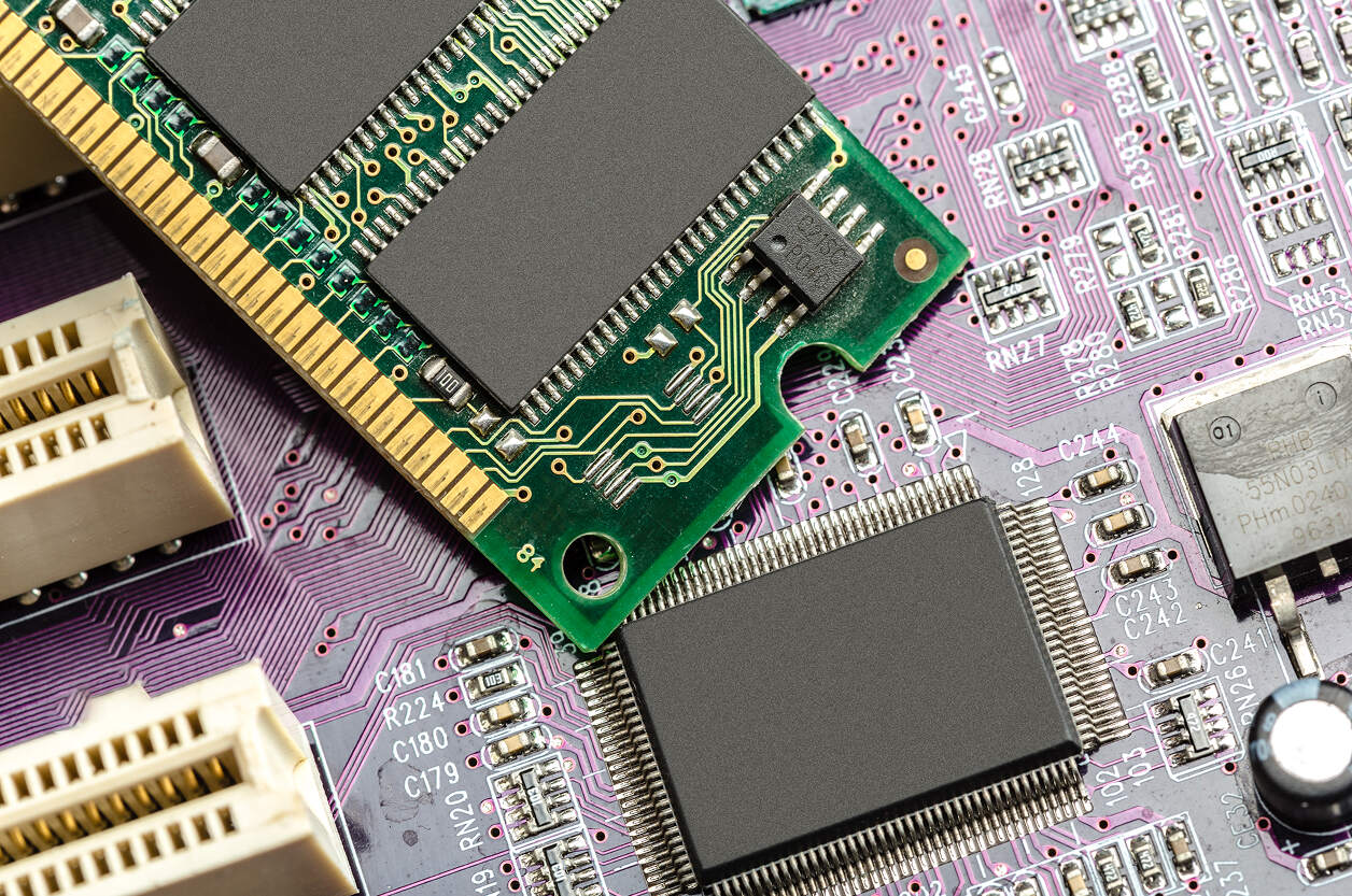 Choosing the Right Architecture for Edge Devices with Limited Resources