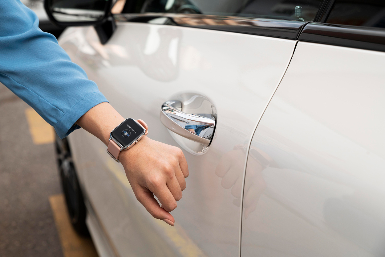 Will Cars Become Part of the Human Body? The Future of Personalized Mobility Through Wearable and Implantable Tech