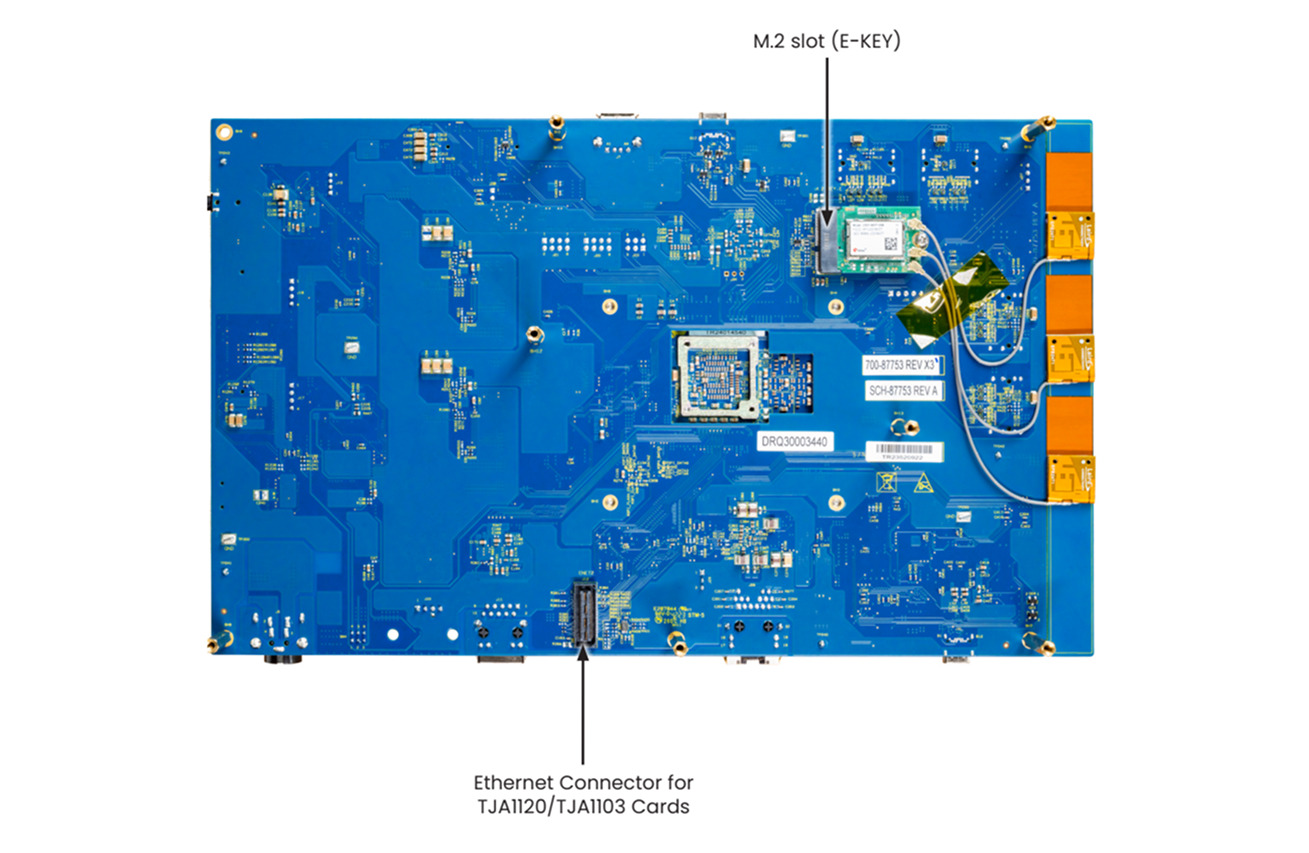 Back view IMX95LPD5EVK-19CM board