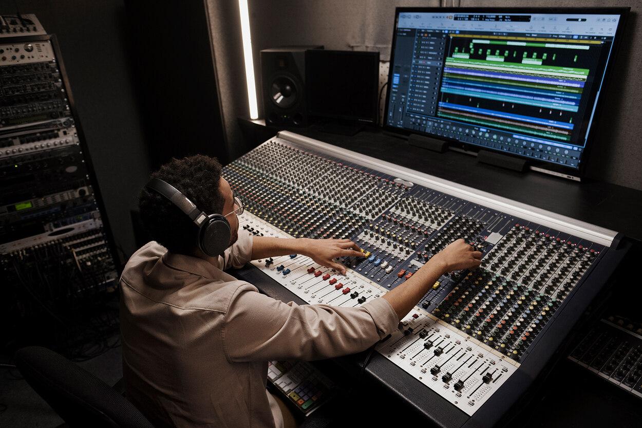 Modular Encoder-QA Gateway for Cloud Broadcast