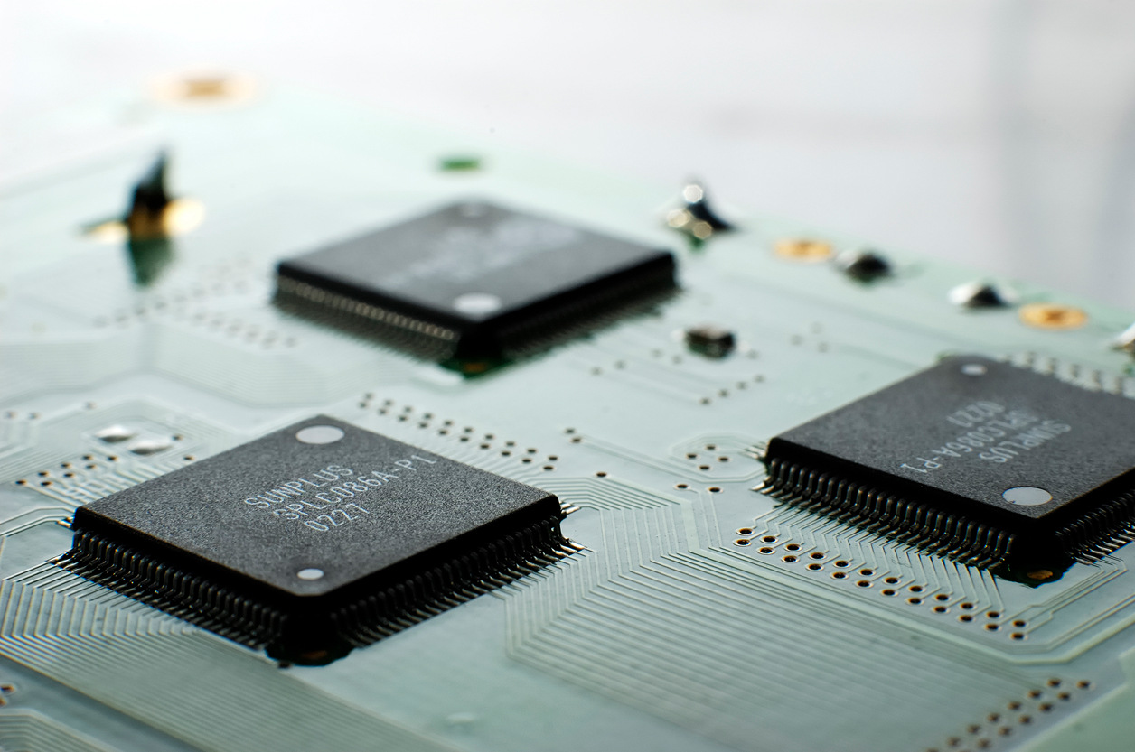 Strategies to Optimize Middleware in Embedded Systems